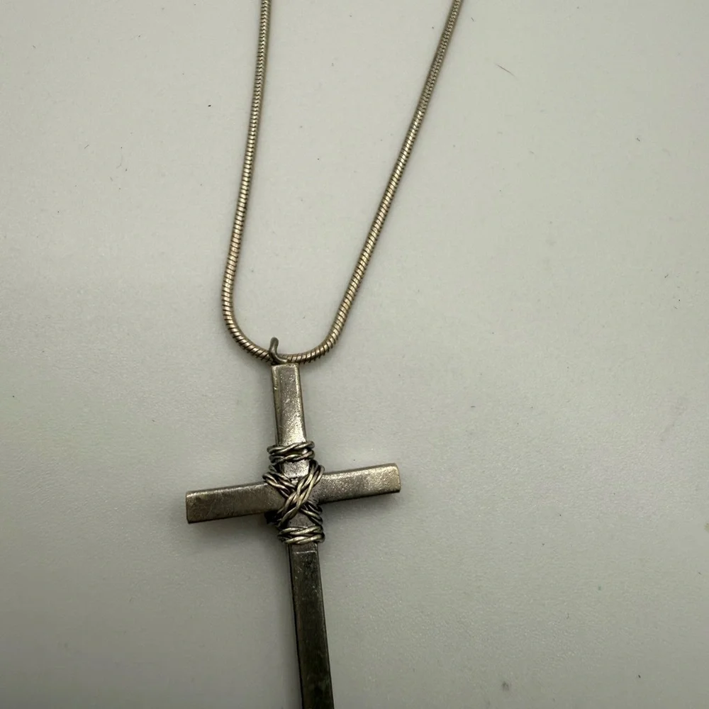 N/A elegant symbolic